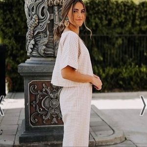 BRAND NEW Medium Neutral Gingham Set